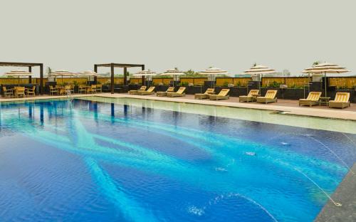 Barakhamba Hotel | The LaLiT New Delhi