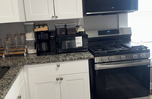 Greater Grand Crossing Apartment | The Langley Luxe Modern style unit