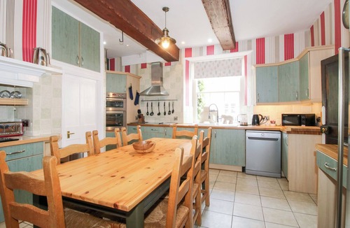 Bishops Castle Cottage | The Laurels