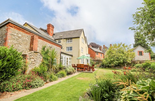 Bishops Castle Cottage | The Laurels