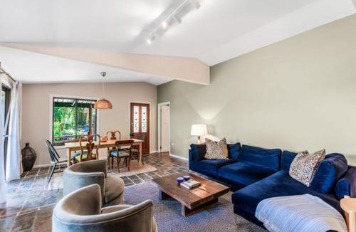 Lowood House | The Lazy Toad Hideaway