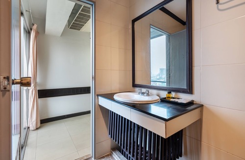 Nonthaburi Hotel | The Legacy Hotel
