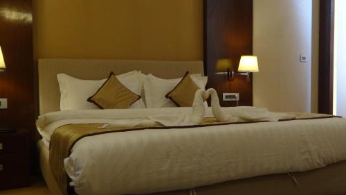 Civil Lines Hotel | The Legend