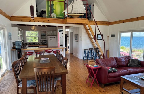 Lunenburg County House | The Lighthouse; an experience of a lifetime!