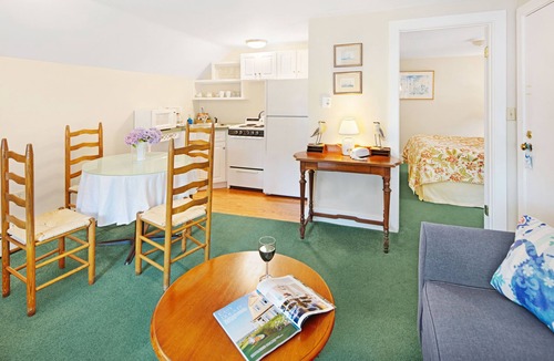 Edgartown House | The Lightkeepers Inn