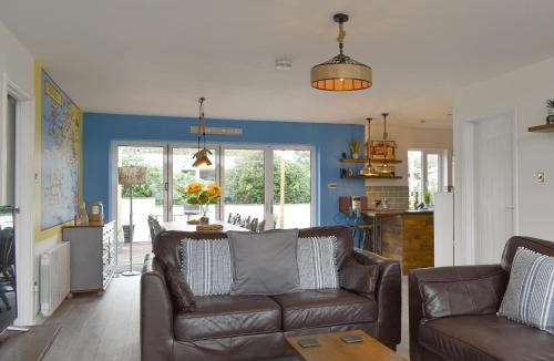 Padstow House | The Lily Pad