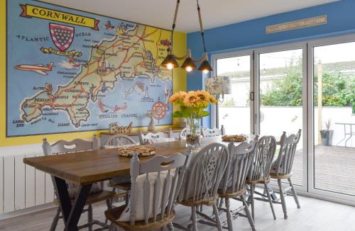 Padstow House | The Lily Pad