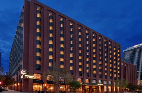 Downtown Lincoln Hotel | The Lincoln Marriott Cornhusker Hotel