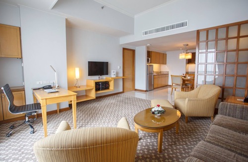 Ortigas Center Hotel | The Linden Suites