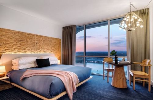 Congress Avenue Historic District Hotel | The LINE Austin