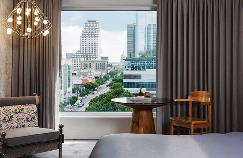 Congress Avenue Historic District Hotel | The LINE Austin