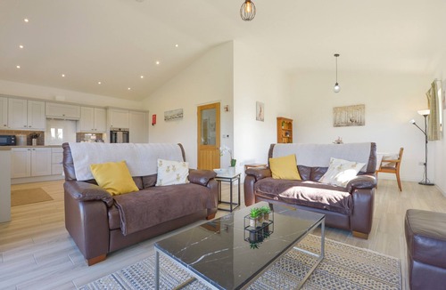 Worlington Cottage | THE LINHAY, pet friendly, with a garden in Lapford