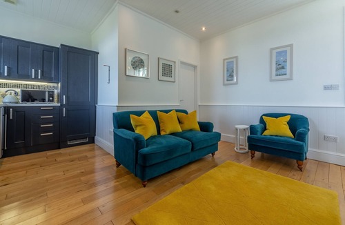 Cromer Cottage | The Link at Cromer Lighthouse site with spectacular sea views, is an interesting one bedroom cottage