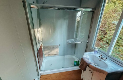 Sliammon Cottage | The Little Beach Side CabinA16