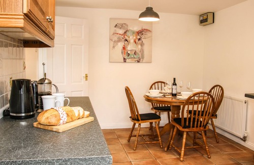 Abberley Cottage | The Little Beehive