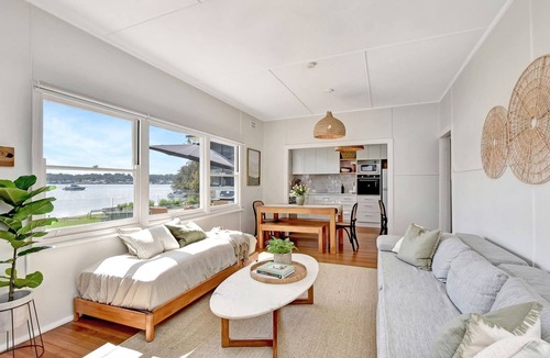 Rathmines House | The Little Lake House at Rathmines waterfront on Lake Macquarie
