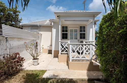 Douglas Villa | The Little White Cottage - Serene 1 Bedroom Villa In Soothing Speighstown