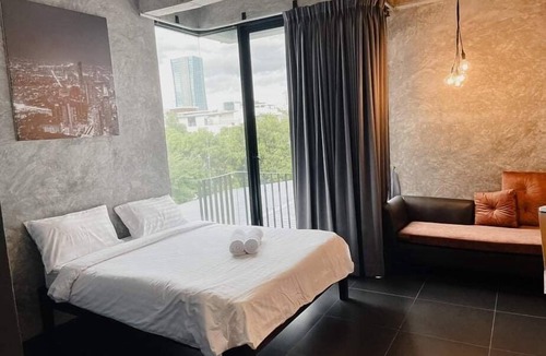Samsen Nai Hostel | The LOCAL Ari - Hostel