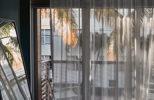South Pointe Hotel | The Local House