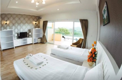 Suan Phueng Hotel | The Location