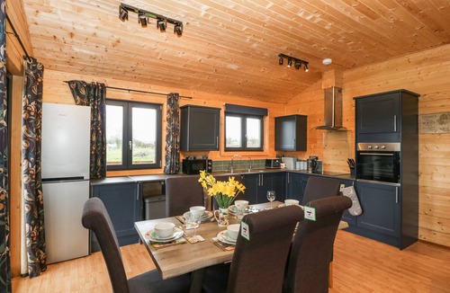 Middlezoy Cottage | The Lodge at Crossroads Farm
