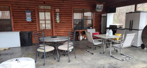 Iuka Villa | The Lodge Cabin