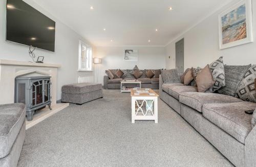 Mabe House | The Lodge