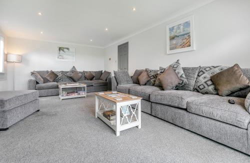 Mabe House | The Lodge