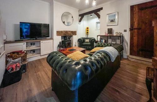 Keighley House | The Lodge