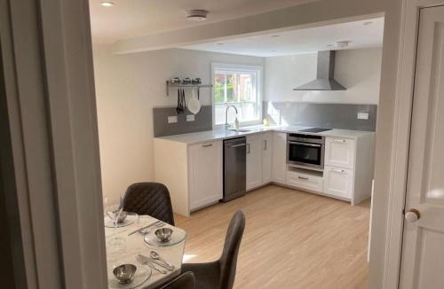 Wadhurst House | The Lodge