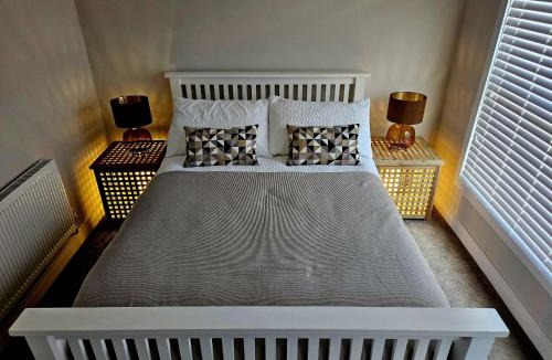 Wadhurst House | The Lodge