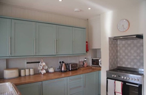Stoney Stretton Cottage | The Lodge, Shrawardine Castle, hot tub,wild swim