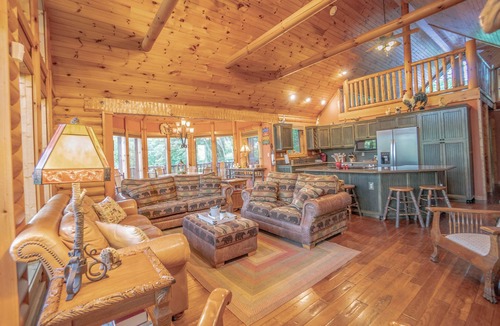 Dandridge Cabin | The Lodge