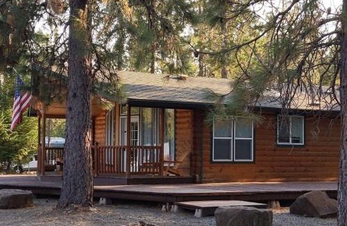 Cave Junction House | The Lodge