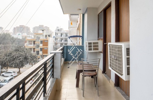 Gurugram Apartment | The Lodgers Two BHK serviced Apartment