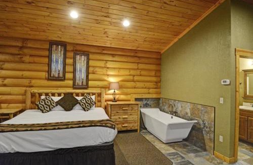 McHenry Hotel | The Lodges at Sunset Village