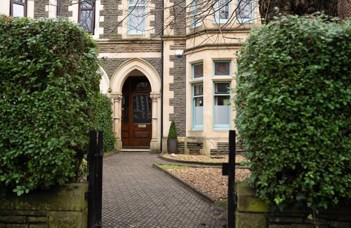 Pontcanna Apartment | The Loft 2BR Duplex, Central & Parking