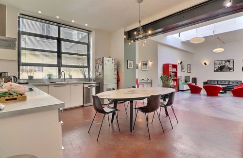 Lyon City Centre Apartment | The Loft – A bright studio with a distinctive design