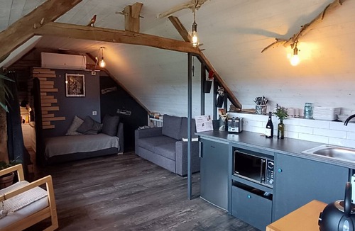 Saint-Cernin-de-Larche Apartment | The Loft at the Auberge du Lac Noir – Space, Independence, and Vintage Charm