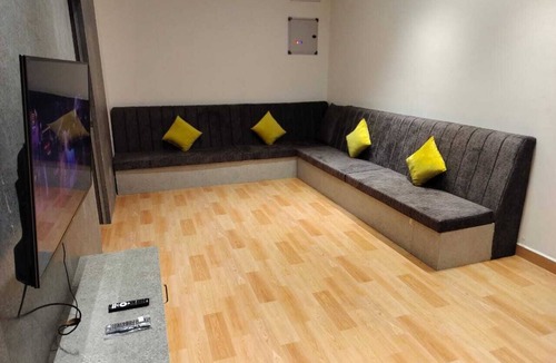 Royapettah Hostel | The Loft