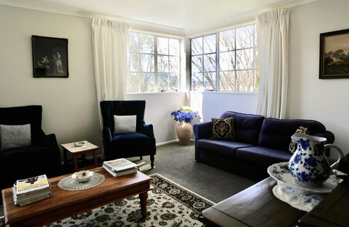 Acacia Bay Bed & Breakfast | The Loft