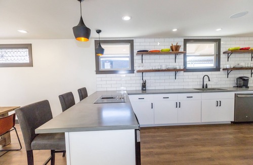 Walla Walla Apartment | The Loft on Birch, Downtown Walla Walla, sleek modern industrial Condo