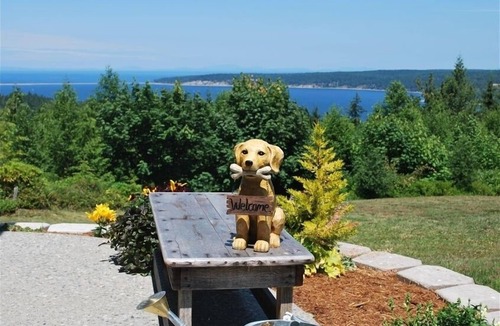 Sequim Apartment | "THE LOFT" romance, luxury, stunning water and mountain views!