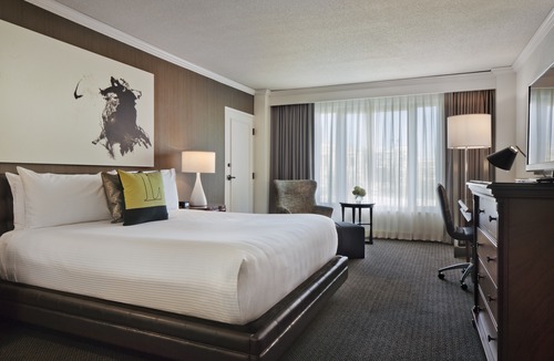 Logan Square Hotel | The Logan Philadelphia, Curio Collection by Hilton