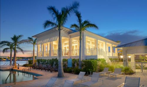 Rock Harbor House | The Lookout #48
