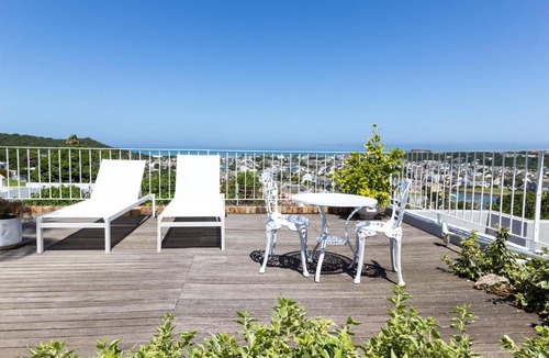 West Bank House | The Lookout Guest House