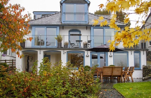 Keswick House | The Lookout Keswick -Luxury House