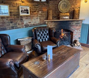 Abbess Roding Hotel | The Lord Raglan