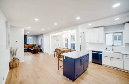 Kellogg House | The luxurious Jackass Manor