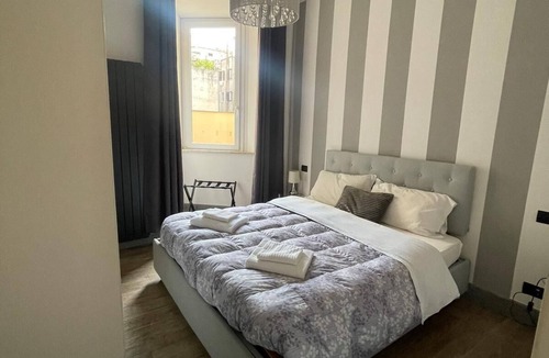 Rione XVI Ludovisi Apartment | The Luxury of the Dolce Vita. Roman vacation a stone's throw from the famous Via Veneto.